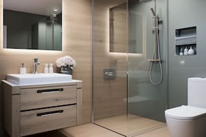 La nueva tendencia en baños que busca reemplazar al clásico plato de ducha