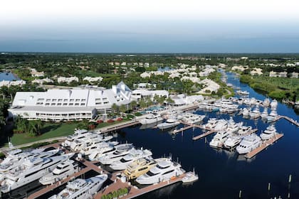 Admiral's Cove es una prestigiosa comunidad de clubes de campo y golf ubicada en Jupiter, Florida