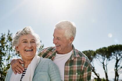 Admiramos a esas parejas que están juntas toda la vida, sin darnos cuenta de que hay en esas relaciones no solo amor sino también coraje
