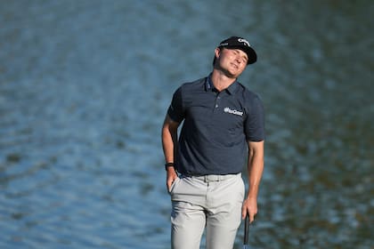 Adolescente Blades Brown roza el 59 y lidera el American Express junto a Scheffler