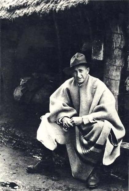 Adolf Eichmann con indumentaria gaucha