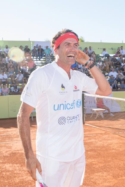 Adolfo Cambiaso disfrutó a pura risa de la exhibición. “Juego al tenis como David juega al polo”, dijo divertido