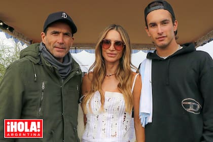 Adolfo Cambiaso, María Vázquez y su hijo Poroto dieron la bienvenida personalmente a la gente, que empezó a llegar a partir de las 16.