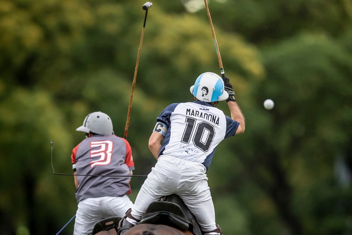 Adolfo Cambiaso y su homenaje a Maradona.