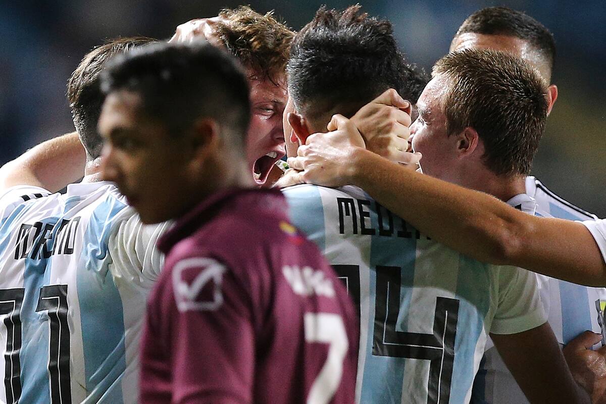 Adolfo Gaich marcó tres goles ente Venezuela