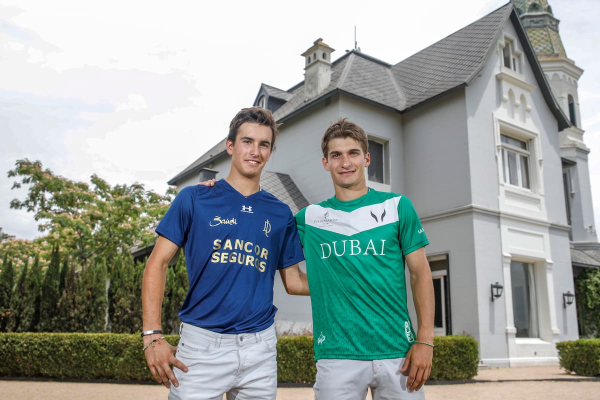 Adolfo 'Poroto' Cambiaso y Camilo Castagnola, primos, son ahora compañeros de equipo en La Natividad-La Dolfina, que abrirá este miércoles el Abierto de Hurlingham y la Triple Corona.