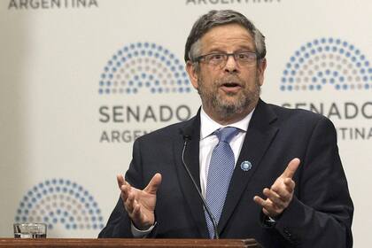 El exministro de Salud de la Nación cuestionó el accionar del gobierno de Alberto Fernández y condenó la falta de vacunas