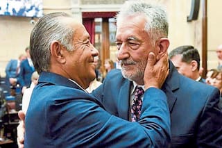 Adolfo Rodríguez Saá sumó a su tropa al frente opositor que busca destronar a su hermano