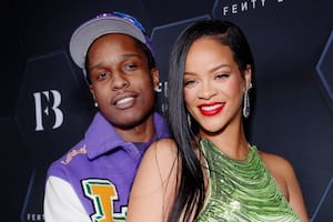 A$AP Rocky, padre del primer hijo de Rihanna, fue detenido este miércoles luego de aterrizar en el Aeropuerto Internacional de Los Ángeles (Crédito: AFP)