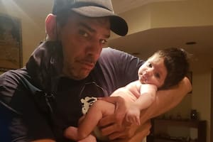 Adrián Cormillot compartió en Instagram una fotografía con su hermanito Emilio y destacó el parecido entre los dos