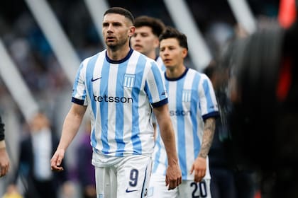 Adrián 'Maravilla' Martínez es el goleador del Racing de Sebastián Romero
