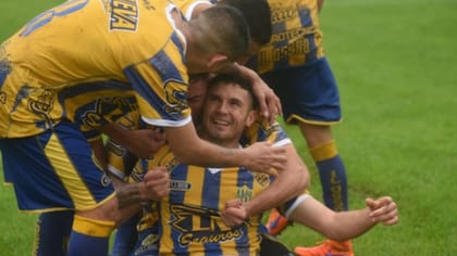 Adrián Martínez, el goleador de Atlanta, dueño de una historia cinematográfica