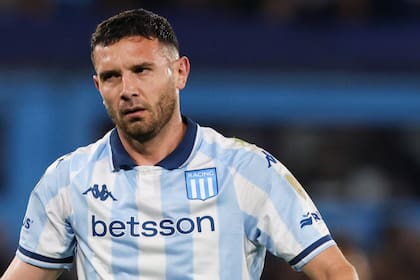 Adrián Martínez es el goleador de Racing, que está afuera de los octavos de final del Torneo Clausura