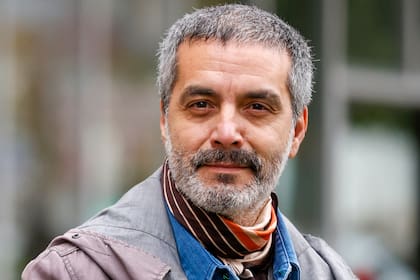 Adrián Navarro: protagonizó exitosas novelas, vivió seis años en el exterior y su regreso a la Argentina inspiró un unipersonal