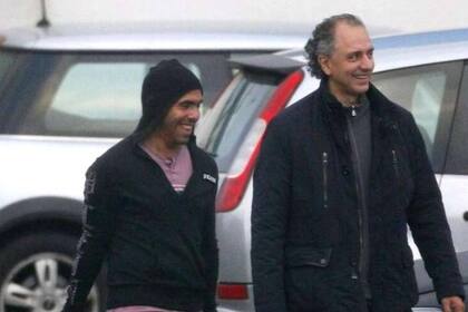 Adrián Ruocco junto a Carlos Tevez, en una imagen de hace unos años