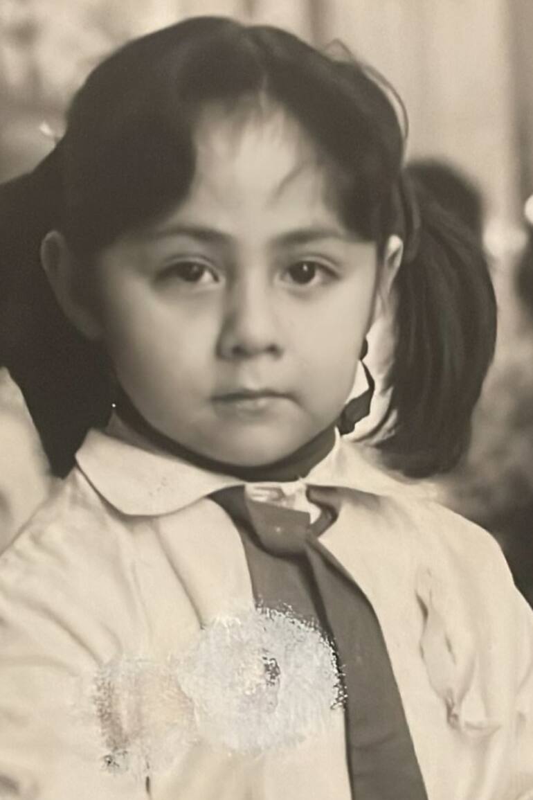 Adriana, a los cinco años.