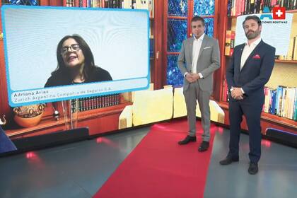 Adriana Arias, Directora de Comunicaciones de Zurich Argentina, en la entrega de premios.