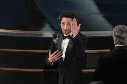 Adrien Brody gana el Oscar a mejor actor por su papel en "The Brutalist"; su segundo Premi