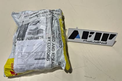 La Aduana detuvo una encomienda con silenciadores para armas, venían declarados como filtros de combustible