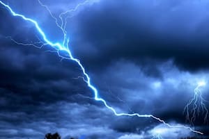Se vienen 96 horas de tormentas fuertes con actividad eléctrica, granizo y hasta 60 mm de lluvias: las zonas afectadas
