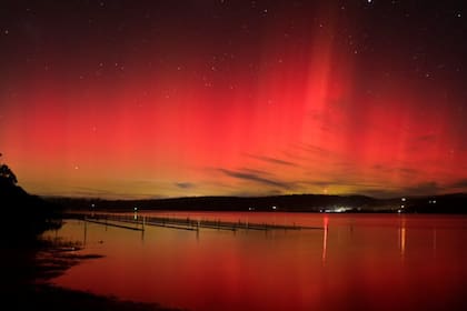 Advierten que podrían registrarse auroras australes en Argentina y Chile este 2 de junio
(Imagen ilustrativa. Foto de la aurora austral registrada en Australia el 1/06/25)