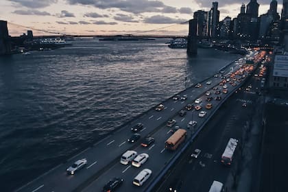 Advierten tomar precauciones al conducir en las carreteras de Nueva York esta semana