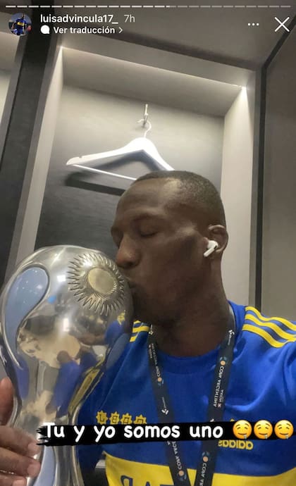 Advíncula publicó su amor por la Copa en sus historias de Instagram