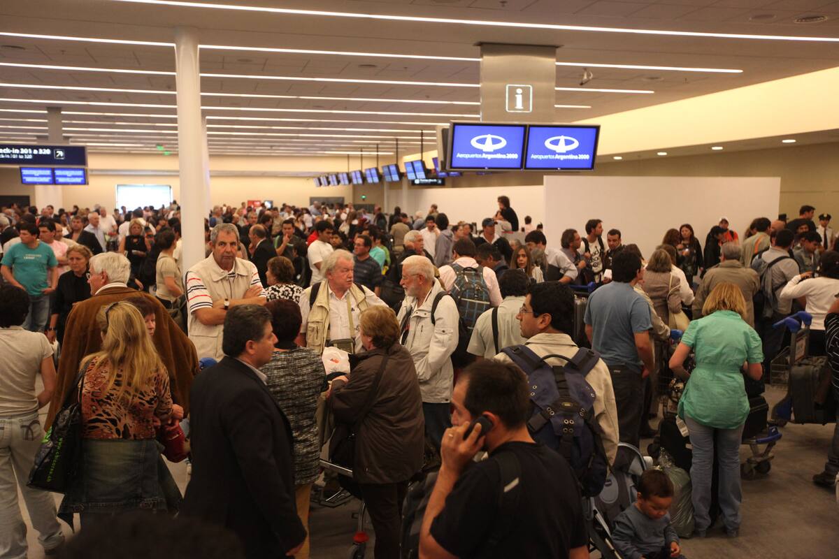 Aeronáuticos amenazan con movilizaciones y paro a partir de la medianoche del jueves
