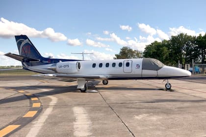 Aeronave matrícula LV-CFS de la firma Aviajet