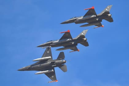 Aeronaves de combate F-16