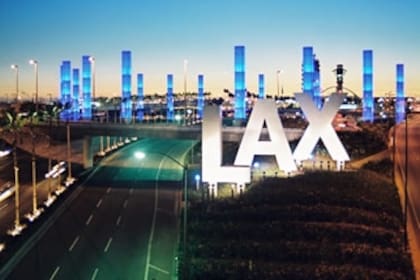 Aeropuerto Internacional de Los Ángeles (LAX)