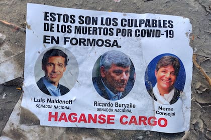 Afiches contra políticos opositores en Formosa
