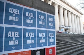 Kicillof apunta contra Milei y cita a los 135 intendentes para coordinar reclamos en el área de salud