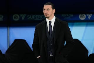 Aficionados del Ajax podrían ver a otro Ibrahimović jugar en su equipo