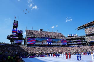 Aficionados del Mundial celebran 250 años de independencia de EE.UU. en Filadelfia y Houston