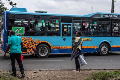 África acelera el transporte público eléctrico con ensamblaje local y financiación innovadora