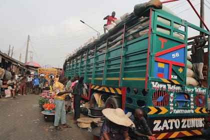 África le apuesta a microrredes solares para impulsar camiones eléctricos