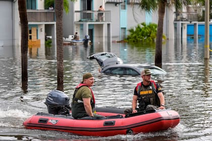 Agencia de EEUU posterga corte de datos para pronósticos de huracanes