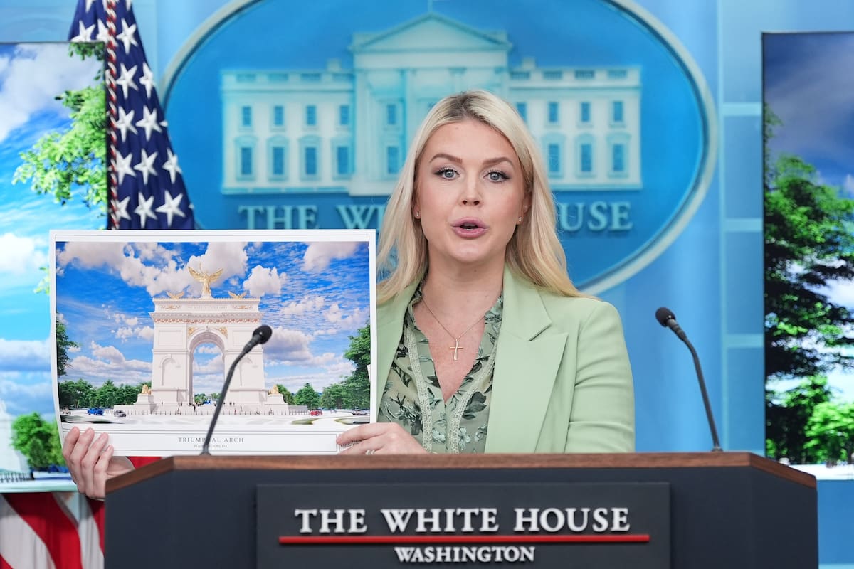 Agencia federal aprueba diseño de Trump para un arco del triunfo en Washington