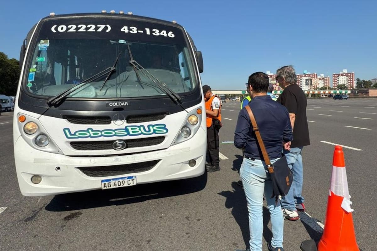 Agentes de la exAFIP fiscalizaron a varios colectivos que llevaban manifestantes