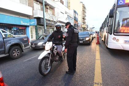 También se prorrogó por 200 días la vigencia de los registros de taxis, remises, transportes escolares y rodados de mensajería y delivery con vencimiento entre el 15 de febrero y el 31 de agosto