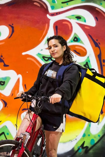 Agostina Alarcón trabajó como delivery, en uno de sus últimos trabajos en Buenos Aires