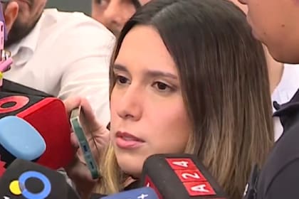 Agostina Páez, la argentina acusada por racismo en Brasil, llegó a la Argentina tras dos meses de permanencia en el país vecino