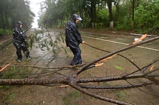 Aguaceros dejan cinco muertos en el norte de China mientras la tormenta Maysak golpea el sur y Vietnam