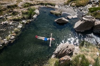 Aguas termales en el volcán Domuyo.