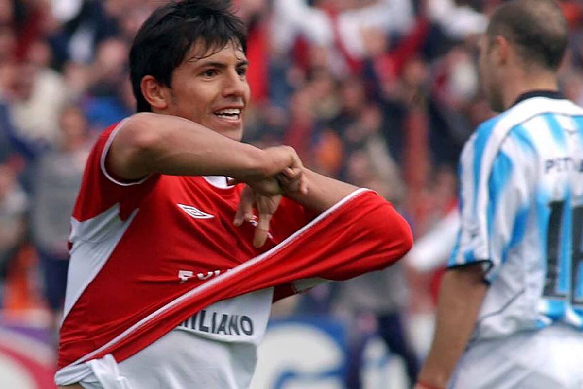 Agüero eligió un gol a Racing como uno de los mejores de su carrera