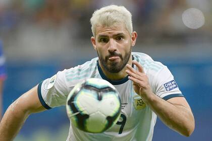 Agüero, la principal estrella en Europa, detrás de Messi, no tiene el puesto asegurado con Scaloni