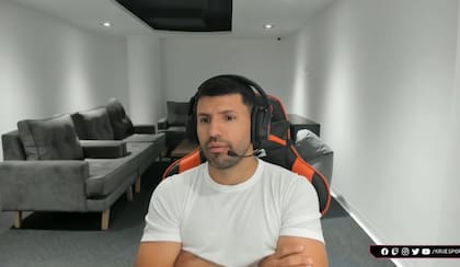 Agüero, muy involucrado en sus streamings