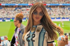 Agus Gandolfo mostró qué comió en pleno partido de la Argentina y levantó la polémica: “Aguante el chori, pero no me quejo”
