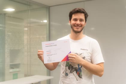 Agustín Blacker ganó el premio Santander X